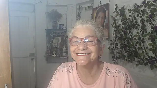 FunnyGrandma online show from June 6, 2026, 7:08 pm