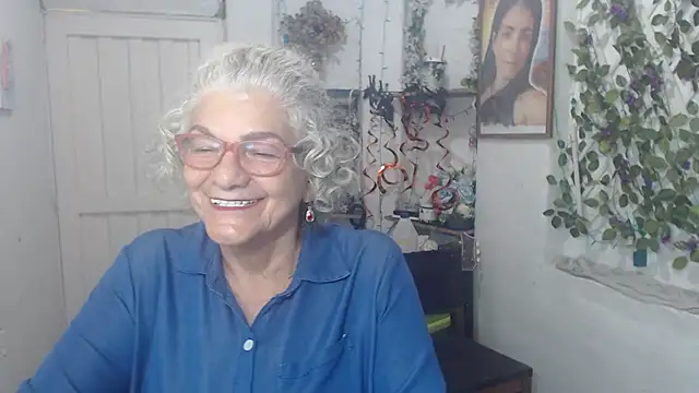 FunnyGrandma online show from October 26, 2025, 11:38 pm