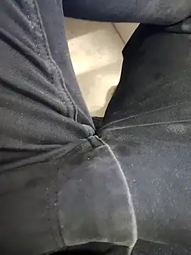 coolrocky346 online show from February 12, 2025, 11:07 am