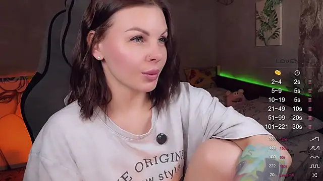 Your Sweet Lilu online show from May 4, 2026, 1:14 pm