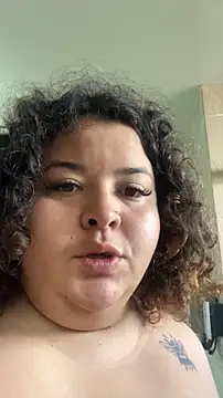 Snapshot of valentinny chatting on November 25, 2025, 11:32 am valentinny online show from November 25, 2025, 11:32 am