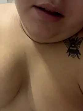 Snapshot of valentinny chatting on September 20, 2025, 3:11 am valentinny online show from September 20, 2025, 3:11 am