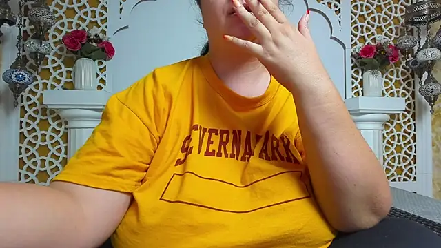 AleshaArabian online show from October 8, 2025, 2:35 am