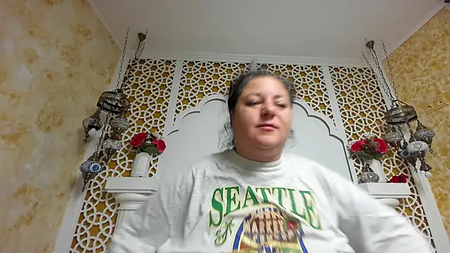 AleshaArabian online show from December 5, 2025, 5:17 am