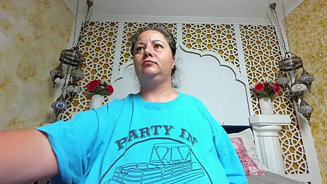 AleshaArabian online show from September 24, 2025, 3:13 am