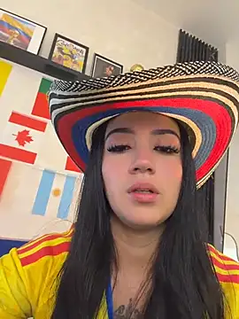 EmmyEvans1 online show from July 7, 2026, 11:30 pm