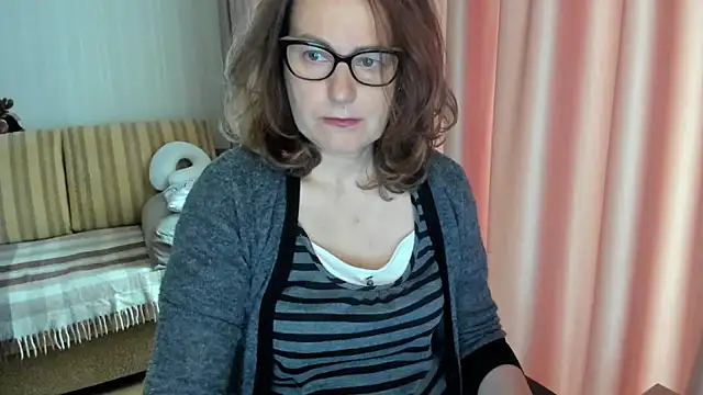 lauraoven online show from May 7, 2026, 7:56 am