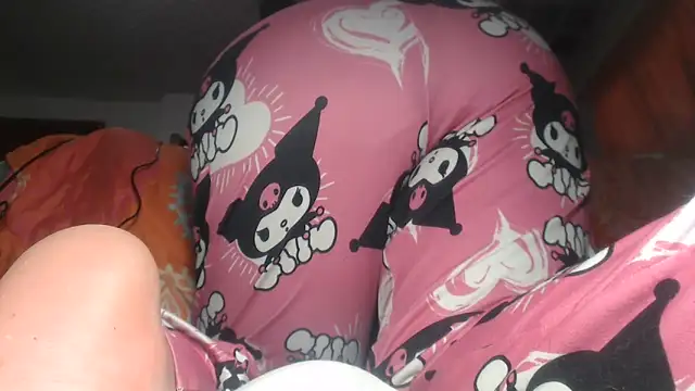 prettyangelsquirt online show from June 14, 2026, 9:27 pm
