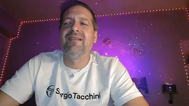 Snapshot of matrikes1 chatting on February 14, 2026, 7:36 pm matrikes1 online show from February 14, 2026, 7:36 pm