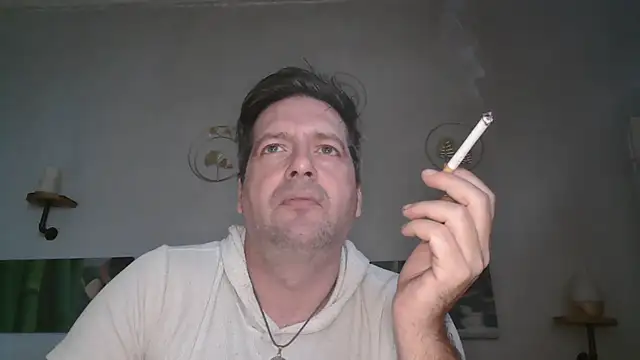 Snapshot of matrikes1 chatting on February 2, 2025, 12:24 pm matrikes1 online show from February 2, 2025, 12:24 pm