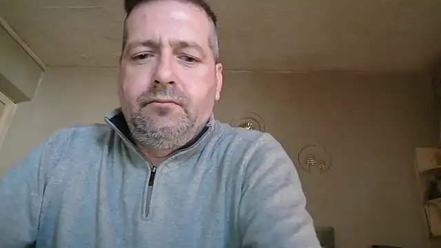 Snapshot of matrikes1 chatting on March 31, 2026, 3:58 pm matrikes1 online show from March 31, 2026, 3:58 pm