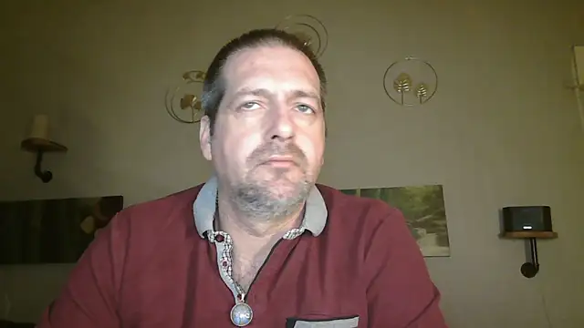 Snapshot of matrikes1 chatting on February 25, 2025, 7:06 pm matrikes1 online show from February 25, 2025, 7:06 pm