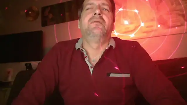 Snapshot of matrikes1 chatting on January 17, 2026, 8:01 pm matrikes1 online show from January 17, 2026, 8:01 pm