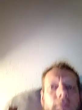 Snapshot of Kw8585kw chatting on March 15, 2026, 1:12 am Kw8585kw online show from March 15, 2026, 1:12 am