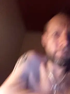 Snapshot of Kw8585kw chatting on February 21, 2026, 12:56 am Kw8585kw online show from February 21, 2026, 12:56 am