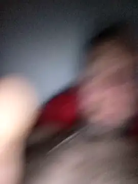 Snapshot of Kw8585kw chatting on February 5, 2026, 9:32 pm Kw8585kw online show from February 5, 2026, 9:32 pm