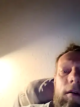 Snapshot of Kw8585kw chatting on March 21, 2026, 4:57 am Kw8585kw online show from March 21, 2026, 4:57 am