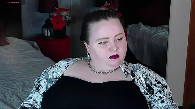 EMMA  CONNOR online show from December 17, 2024, 10:34 am