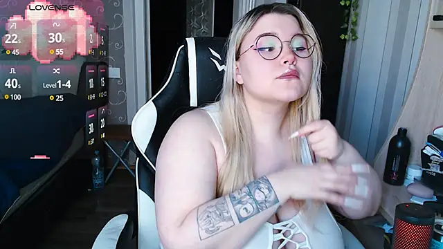 Mini Mo online show from February 5, 2025, 10:19 am