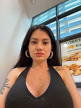 Wet  Bunny online show from July 1, 2026, 6:14 am