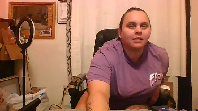 lyshaa online show from October 11, 2025, 7:09 am