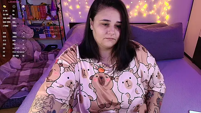 naughtykiss online show from November 17, 2025, 6:28 am