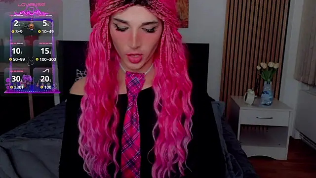 HelenSpellman online show from July 15, 2026, 10:28 pm