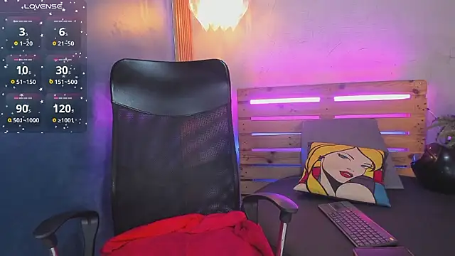 Snapshot of niky_doll_ chatting on February 18, 2026, 3:08 pm niky doll online show from February 18, 2026, 3:08 pm