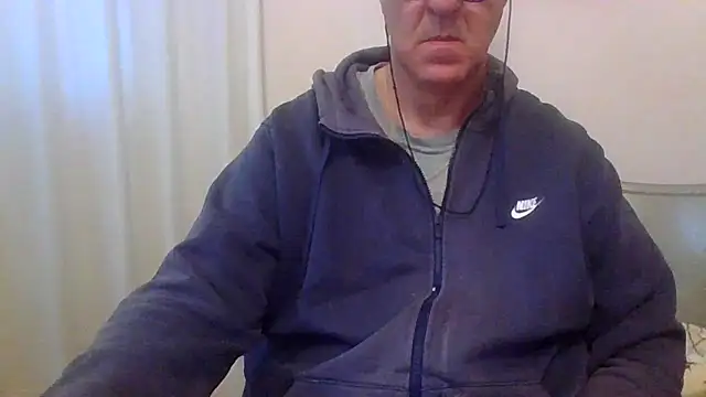 ANONIMO7735 online show from May 1, 2026, 3:55 am