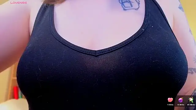 Snapshot of MilenaSaint chatting on March 14, 2026, 3:45 am MilenaSaint online show from March 14, 2026, 3:45 am