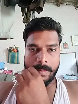 Snapshot of veaman9939 chatting on July 12, 2026, 4:13 am veaman9939 online show from July 12, 2026, 4:13 am