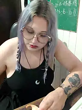 ElfGrey online show from December 7, 2024, 2:47 am