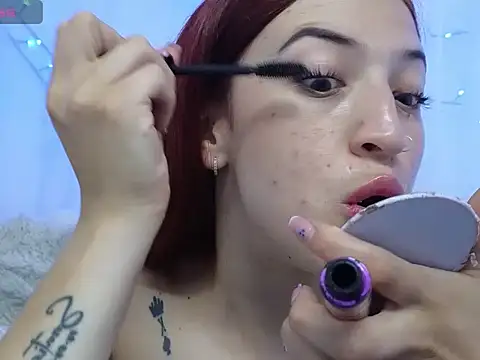 Snapshot of ninaa_fox chatting on June 4, 2026, 6:56 pm ninaa fox online show from June 4, 2026, 6:56 pm