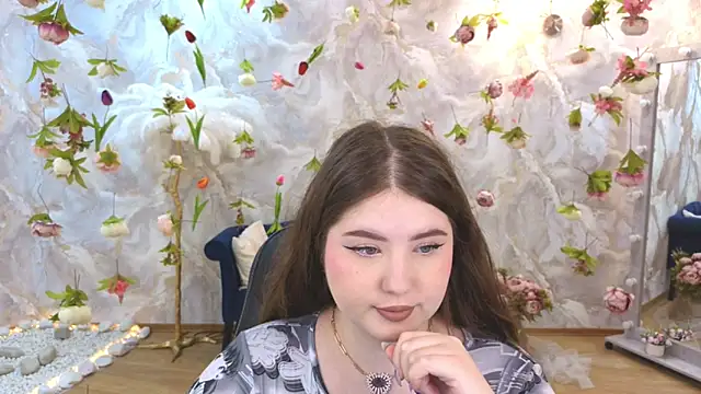 NicoleFoxery online show from June 27, 2026, 6:25 pm