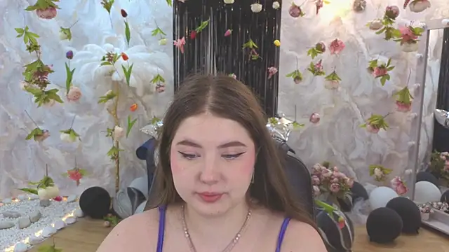 NicoleFoxery online show from July 21, 2026, 3:20 am