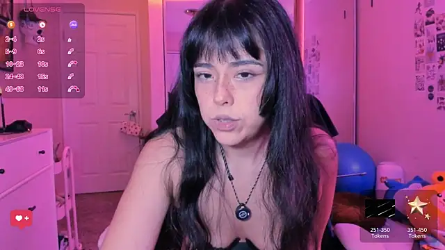 Evie-Luna online show from July 10, 2026, 3:50 am