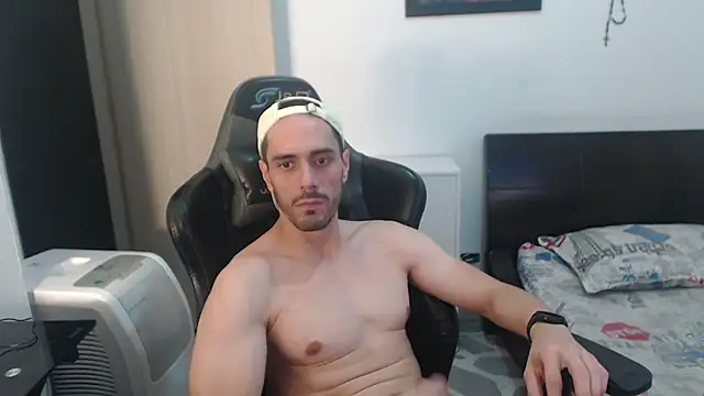 samuelgarcia  online show from March 18, 2025, 8:39 am