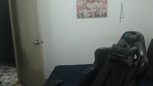 samuelgarcia  online show from September 30, 2025, 8:31 am