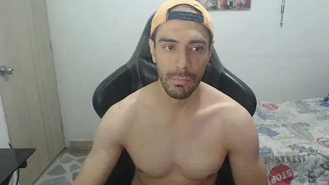 samuelgarcia  online show from July 5, 2026, 1:43 am