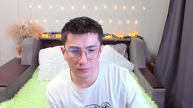 Yumi steve online show from February 16, 2025, 12:30 am