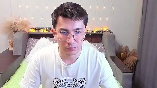 Yumi steve online show from January 18, 2025, 12:46 am