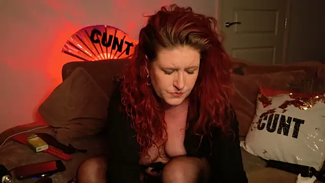 SultrySavannah online show from May 3, 2026, 12:20 pm