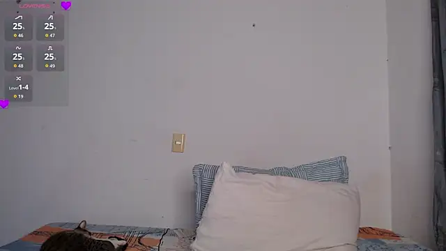 valen thompson online show from February 17, 2026, 11:24 pm