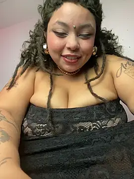 Snapshot of PrincessLauren420 chatting on June 3, 2026, 2:01 am PrincessLauren420 online show from June 3, 2026, 2:01 am