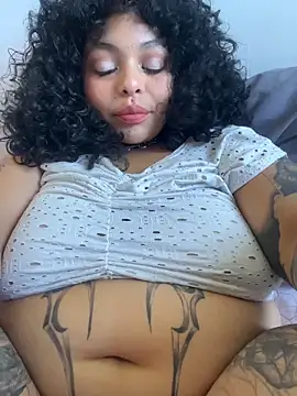 PrincessLauren420 online show from December 4, 2025, 8:52 pm