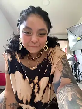 PrincessLauren420 online show from October 16, 2025, 4:04 pm