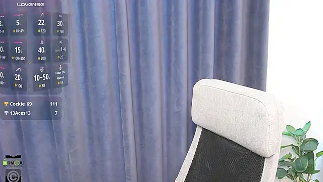 KellyKleine online show from March 19, 2025, 11:06 am