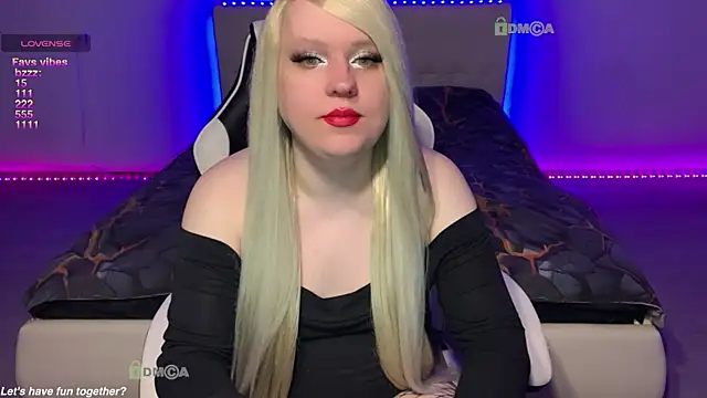 camsmiley online show from March 21, 2026, 11:47 am