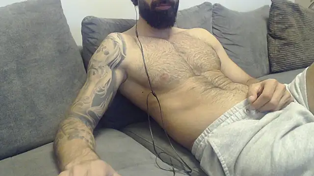 Verycutex online show from April 26, 2026, 6:27 pm