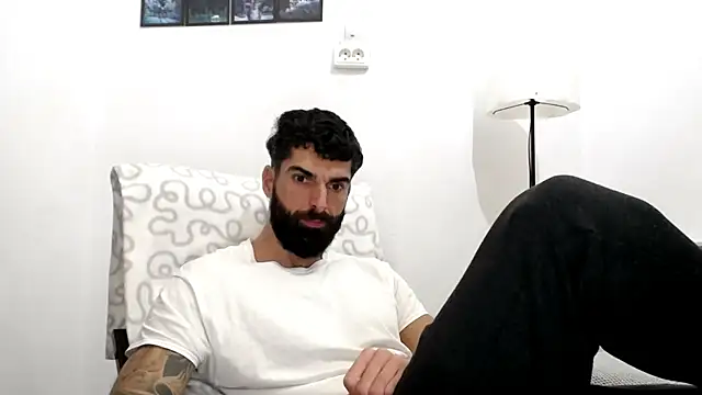 Verycutex online show from November 29, 2025, 8:58 am